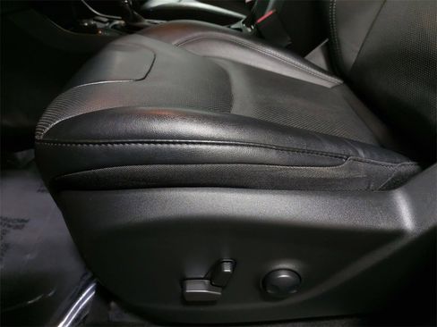 Used 2022 Jeep Cherokee Limited w/ Sun & Sound Group image 57