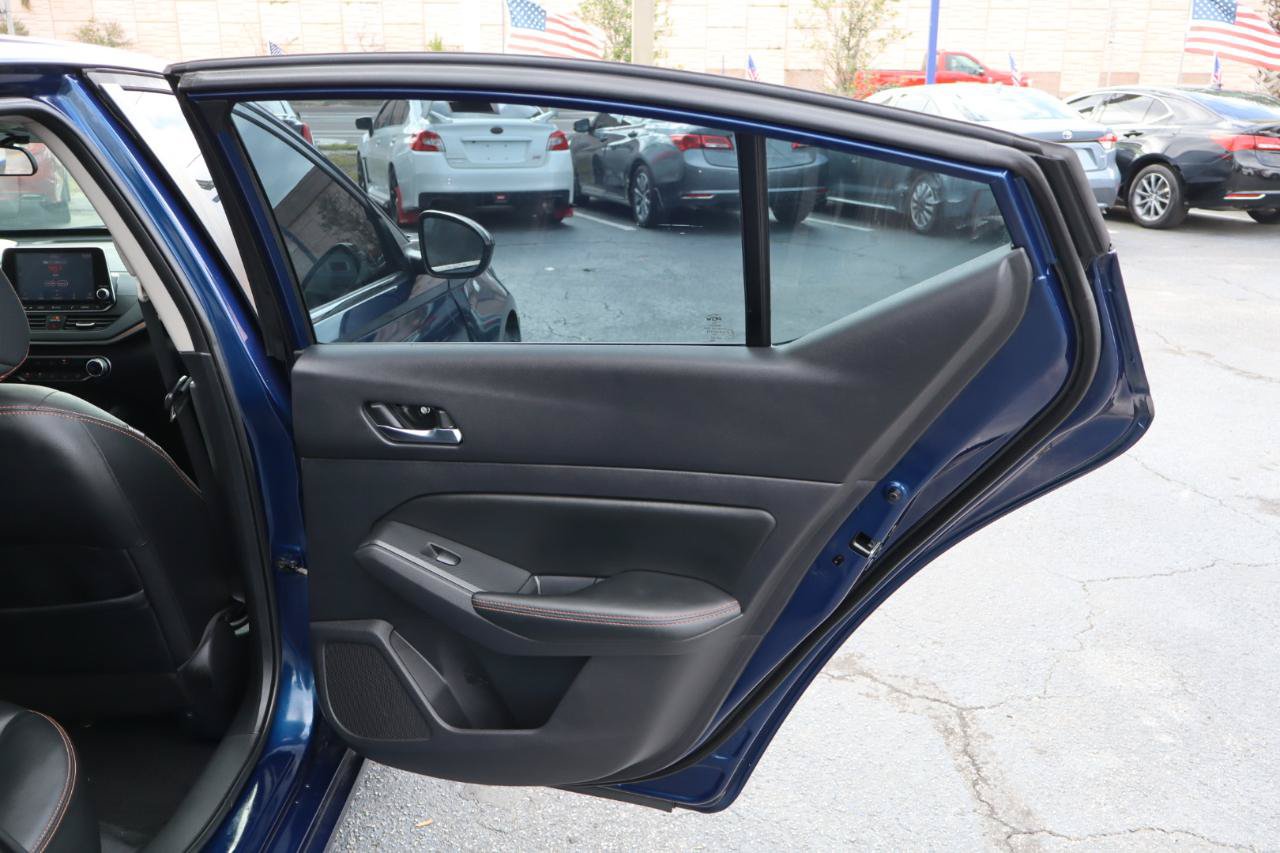 Used 2020 Nissan Altima 2.5 SR FWD image 13
