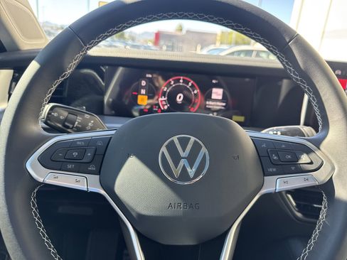 New 2026 Volkswagen Tiguan SE image 27