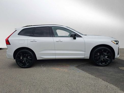 New 2026 Volvo XC60 B5 Ultra w/ Climate Package image 2