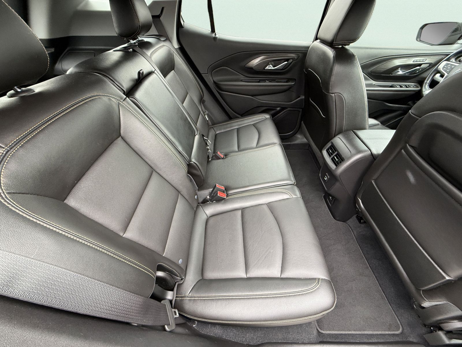 Used 2021 GMC Terrain SLT w/ Elevation Edition FWD image 14
