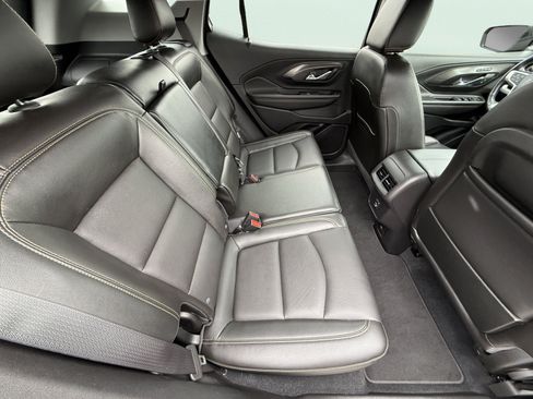Used 2021 GMC Terrain SLT w/ Elevation Edition FWD image 14