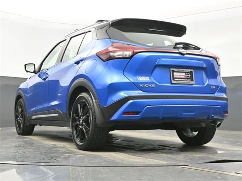 Used 2024 Nissan Kicks SR w/ SR Premium Package image 23