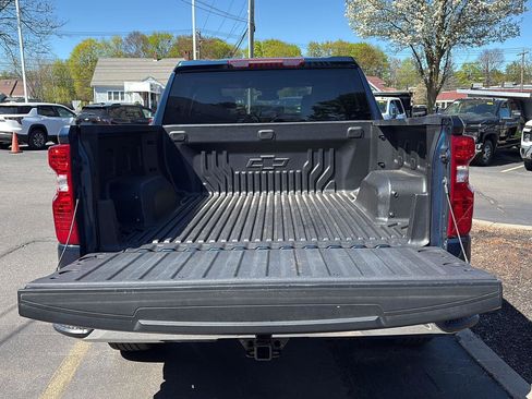 Certified 2023 Chevrolet Silverado 1500 LT AWD/4WD image 8