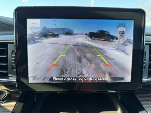 Certified 2023 Ford Explorer Limited w/ Equipment Group 301A image 23