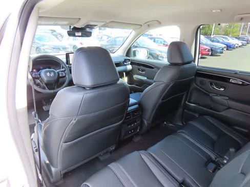 New 2026 Honda Pilot EX-L image 16