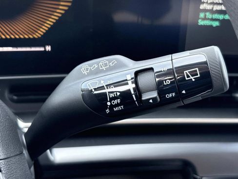 New 2026 Kia Carnival LX FWD image 25