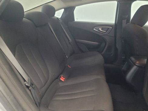 Used 2015 Chrysler 200 Limited w/ Convenience Group image 19