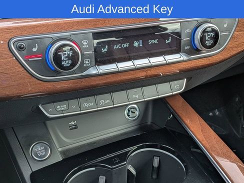 Used 2023 Audi A4 2.0T Premium w/ Convenience Package image 24