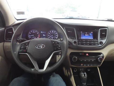 Used 2018 Hyundai Tucson SE FWD image 19