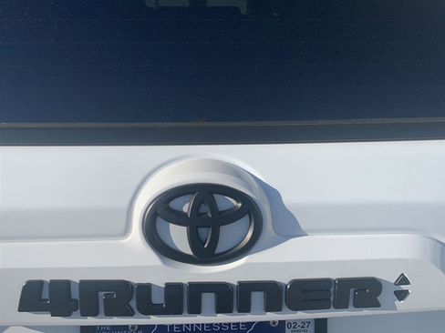 Used 2024 Toyota 4Runner SR5 Premium w/ Moonroof Package image 15