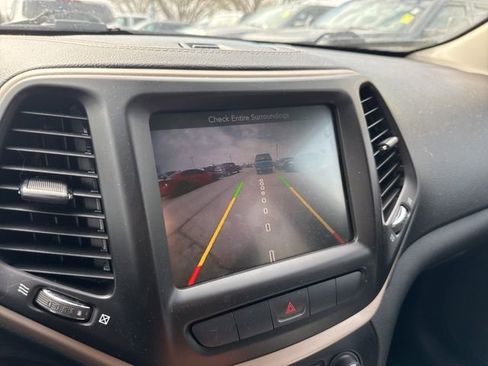 Used 2015 Jeep Cherokee Limited w/ Trailer Tow Group image 19