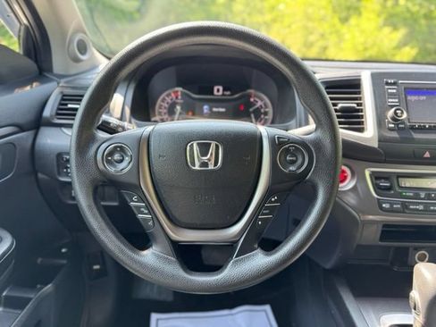 Used 2018 Honda Ridgeline Sport image 21