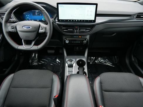 Certified 2025 Ford Escape ST-Line Select w/ Tech Pack #2 AWD/4WD image 13