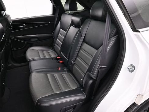 Used 2016 Kia Sorento SX w/ SXL Technology Package AWD/4WD image 28