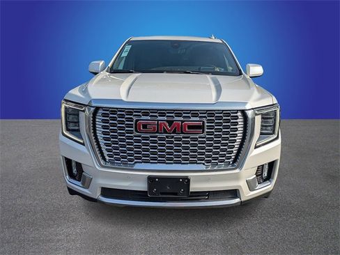 Used 2021 GMC Yukon Denali w/ Denali Ultimate Package image 8