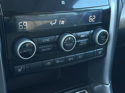 Used 2021 Subaru Ascent Limited w/ Technology Package image 21