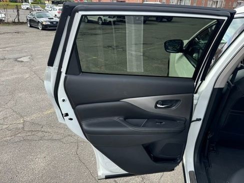 Used 2024 Nissan Murano SV w/ SV Midnight Edition Package AWD/4WD image 14