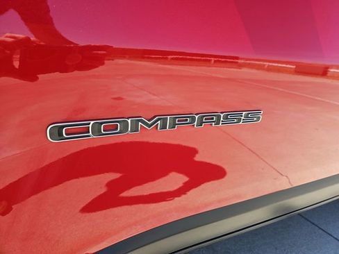 Used 2024 Jeep Compass Limited AWD/4WD image 31