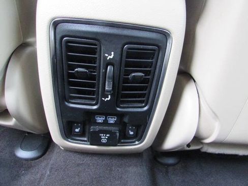 Used 2017 Jeep Grand Cherokee Limited AWD/4WD image 11