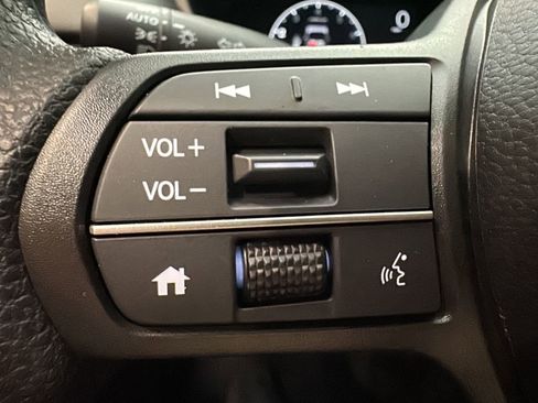 New 2026 Honda HR-V LX image 18