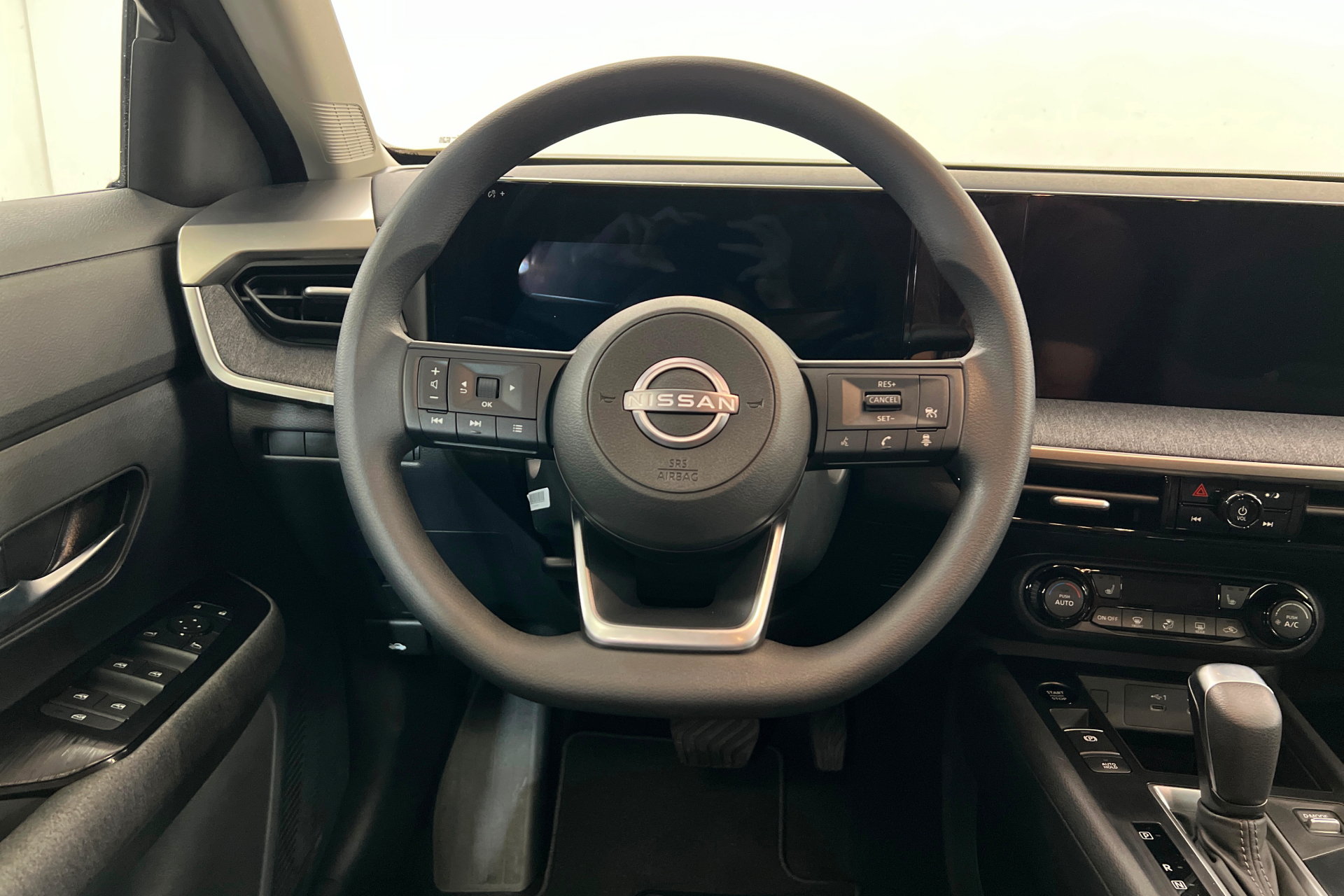 New 2026 Nissan Kicks SV w/ Cold Weather Package FWD image 13