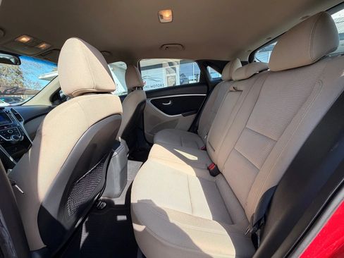 Used 2016 Hyundai Elantra GT FWD image 12