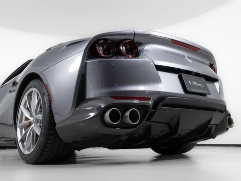Used 2021 Ferrari 812 GTS RWD image 20