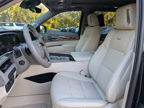 Certified 2024 Cadillac Escalade Sport Platinum w/ LPO, Floor Liner Package image 25