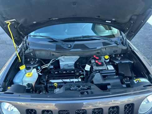 Used 2014 Jeep Patriot Sport w/ Power Value Group image 23