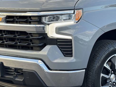 Used 2024 Chevrolet Silverado 1500 LT image 6