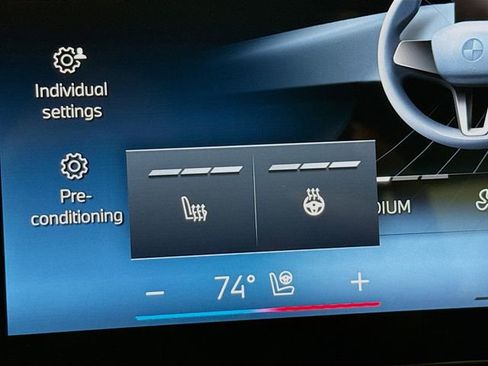 Used 2025 BMW 530i xDrive 530i xDrive w/ M Sport Package image 21