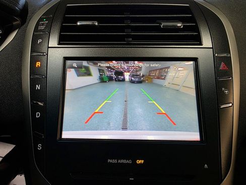 Used 2013 Lincoln MKZ FWD image 37