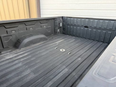 Used 2023 GMC Sierra 2500 AT4 image 42