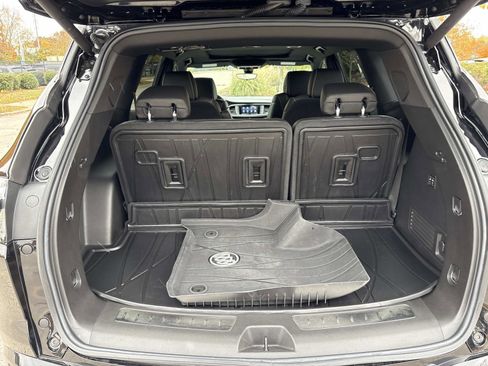Certified 2023 Buick Enclave Avenir w/ Avenir Technology Package image 33