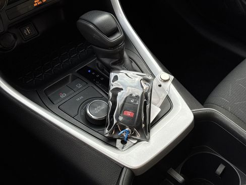 Used 2025 Toyota RAV4 XLE image 35