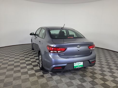 Used 2019 Kia Rio S FWD image 5