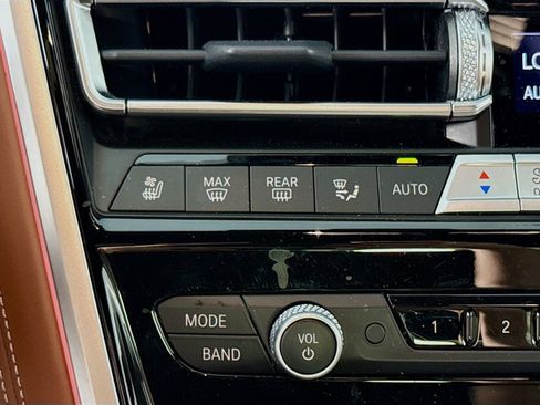 Used 2023 BMW ALPINA B8 xDrive Gran Coupe image 21