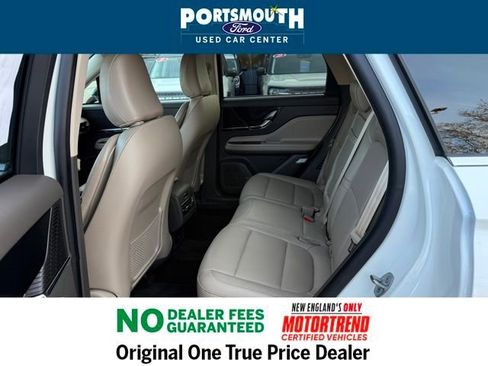 Used 2022 Lincoln Corsair AWD w/ Equipment Group 101A image 5