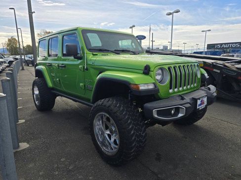 Used 2018 Jeep Wrangler Unlimited Sahara image 1