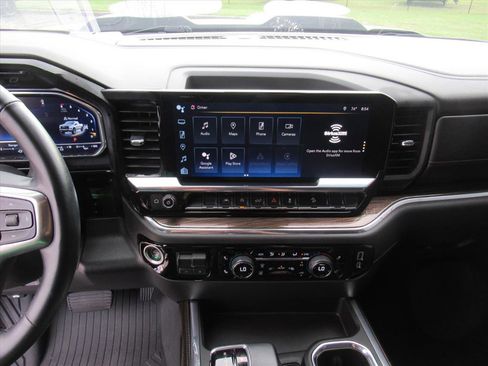 Used 2023 Chevrolet Silverado 1500 LT Trail Boss w/ Convenience Package II image 21