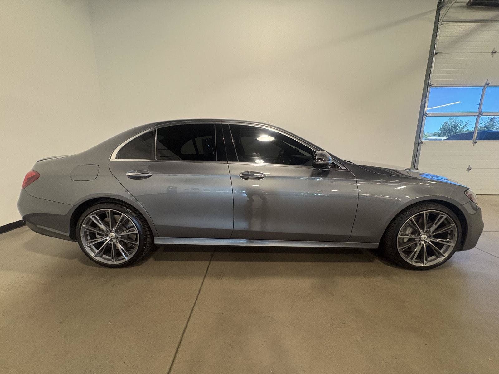 Used 2019 Mercedes-Benz E 450 4MATIC Sedan image 2