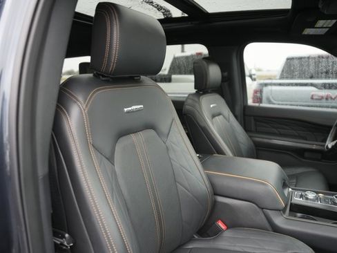 Certified 2023 Ford Expedition Platinum image 20