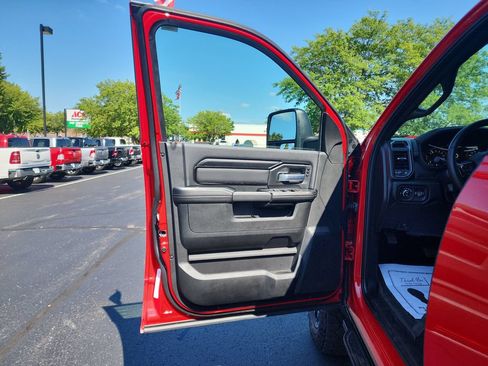 Used 2026 RAM 2500 Power Wagon AWD/4WD image 17