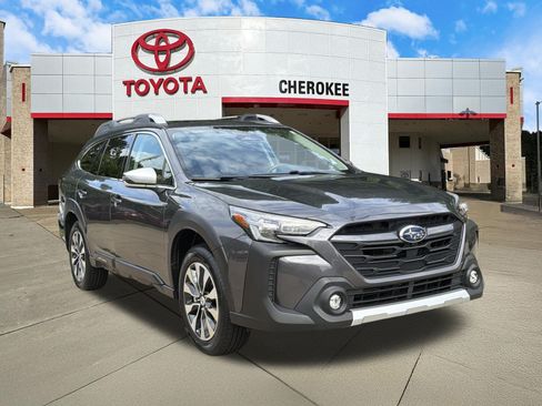 Used 2024 Subaru Outback Touring XT AWD/4WD image 3