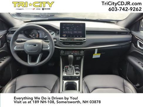 New 2025 Jeep Compass Limited w/ Sun & Sound Group image 12