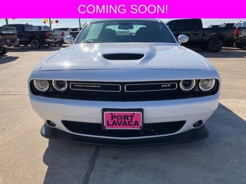 Used 2022 Dodge Challenger GT image 2