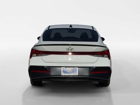 New 2026 Hyundai Elantra SEL Sport FWD image 4