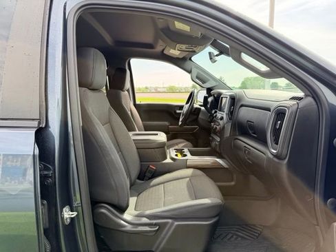 Used 2020 Chevrolet Silverado 1500 LT Trail Boss AWD/4WD image 11