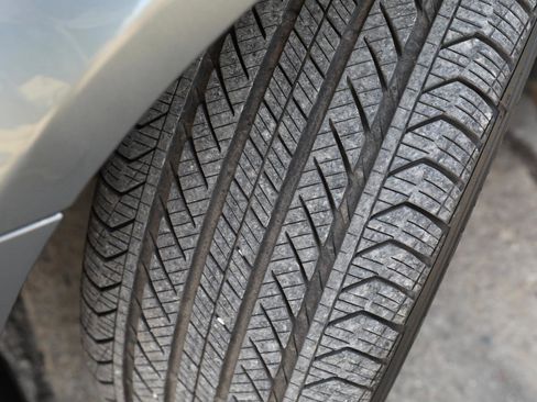 Used 2018 BMW 530i xDrive w/ Premium Package image 27